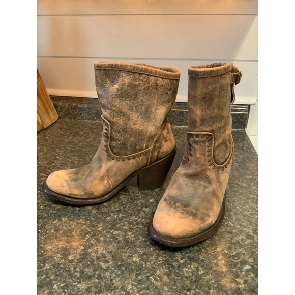 Independent Boot Company Aged Ankle Boots - Picture 2 of 8